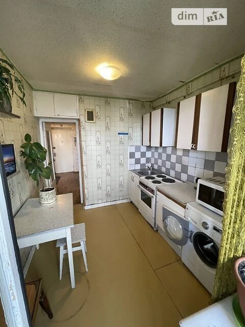 Sale of 1-room apartment 39 sq. m. on Akademika Zabolotnogo St. 12