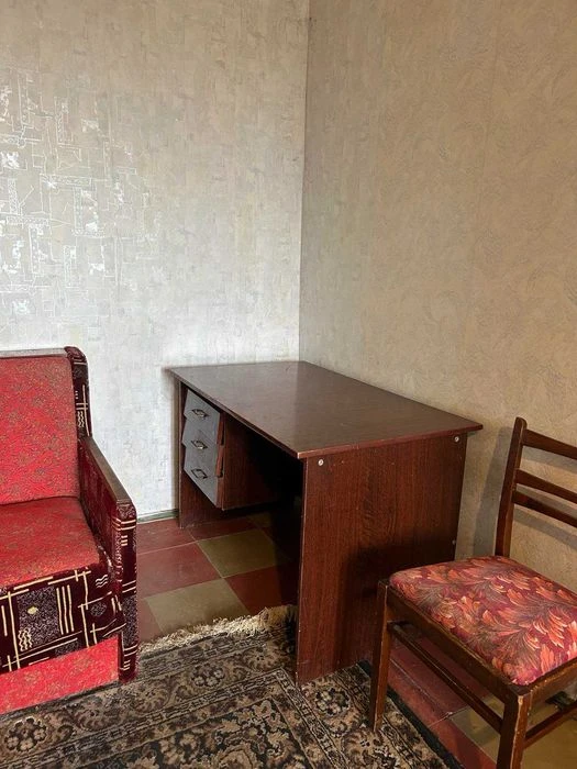2-room apartment for sale. apartment at the beginning of Slabozhanskogo avenue! maybe-