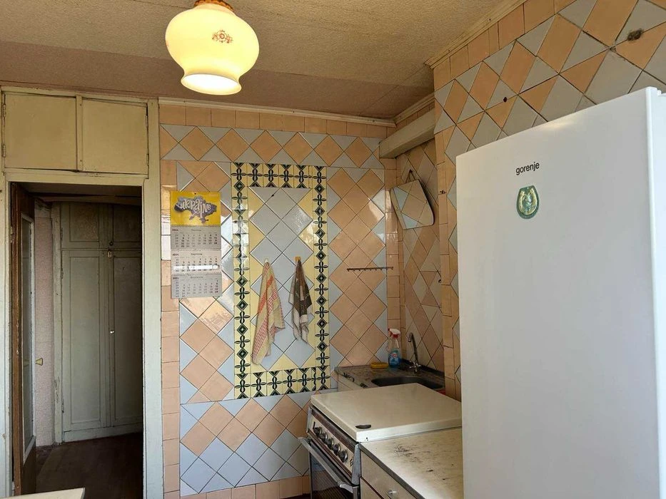 2-room apartment for sale. apartment at the beginning of Slabozhanskogo avenue! maybe-
