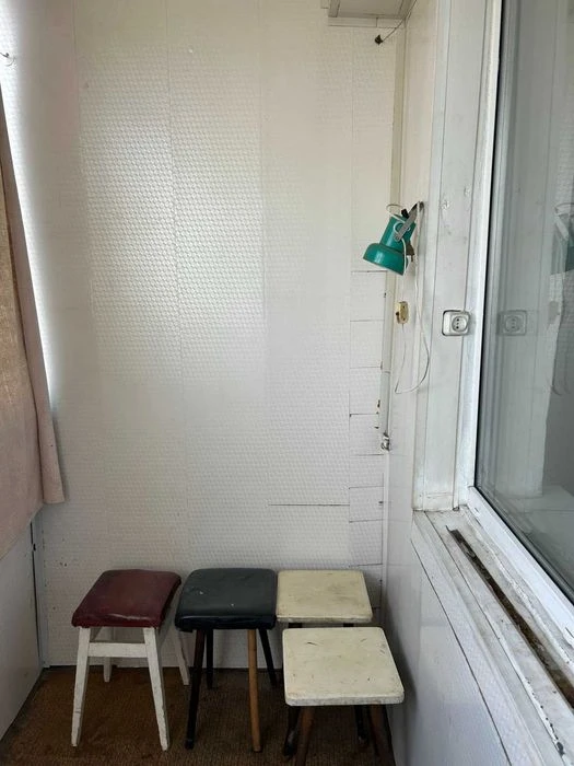 2-room apartment for sale. apartment at the beginning of Slabozhanskogo avenue! maybe-