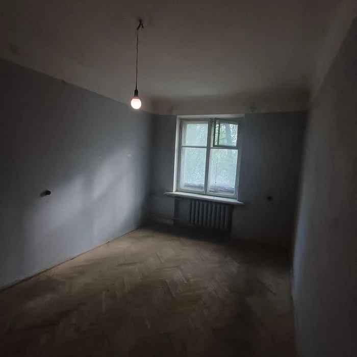 Продаж 2-кімнатної квартири, "Сталінка", Татарка, вул. Загор