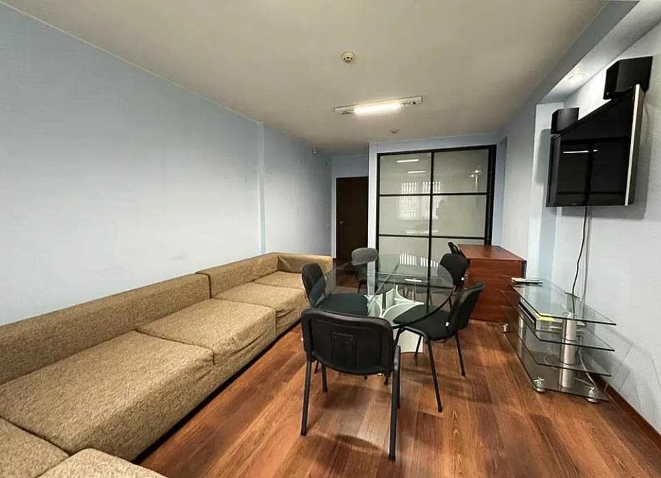 Без %. Продажа 3 ком. квартиры ул. Р. Окипной 4, С.М. "Лево