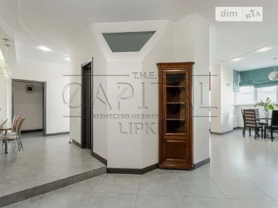 Sale of 4-room apartment 160 sq. m on Andriy Verkhoglyada St. 14 •
