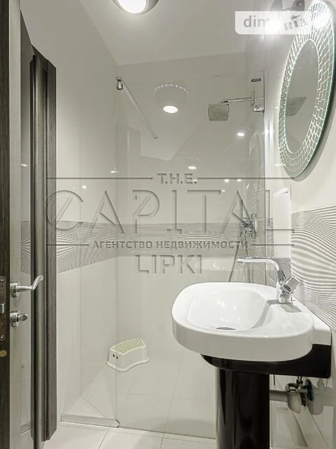 Sale of 4-room apartment 160 sq. m on Andriy Verkhoglyada St. 14 •
