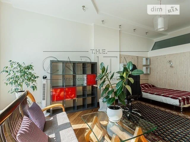 Sale of 4-room apartment 160 sq. m on Andriy Verkhoglyada St. 14 •