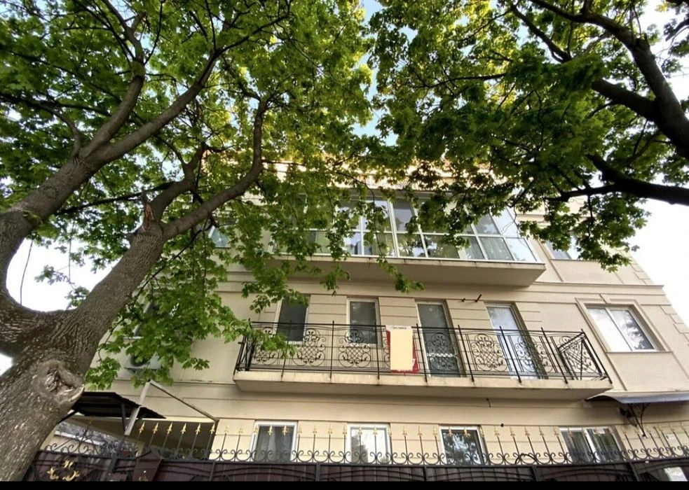 В продаже студия 26.3 м² с балконом. Ул. Константы