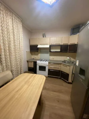 Продам квартиру на Сергея Ядова можно под программы