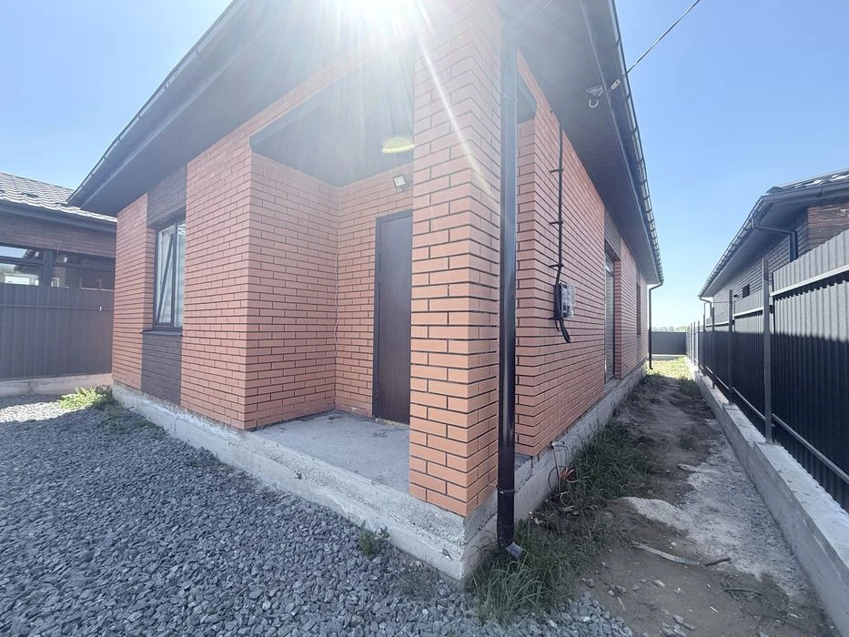Продам одноповерховий будинок з якісним ремонтом