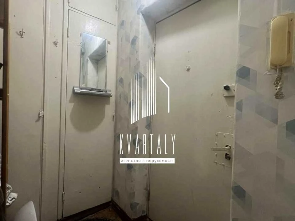 Apartment. Kyiv, Yevhena Kharchenko St. (Lenina)