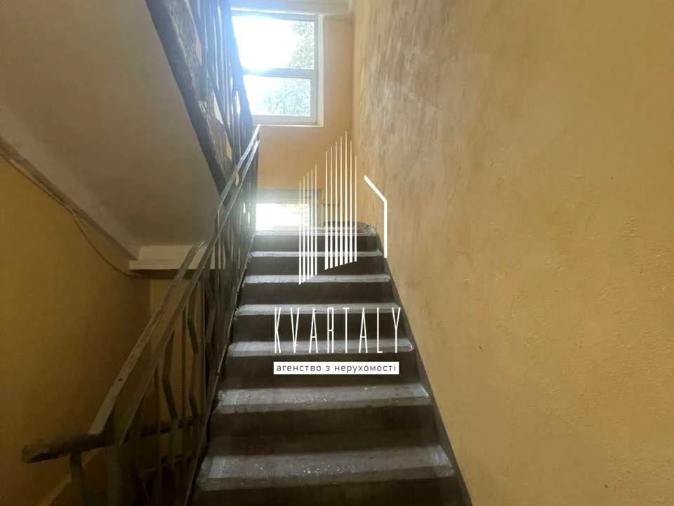 Apartment. Kyiv, Yevhena Kharchenko St. (Lenina)