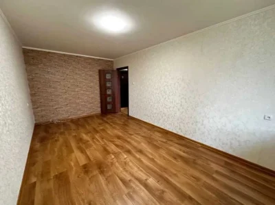 1к квартира на Південно-Заході, 3й поверх, 32м2, Цегла, Капр