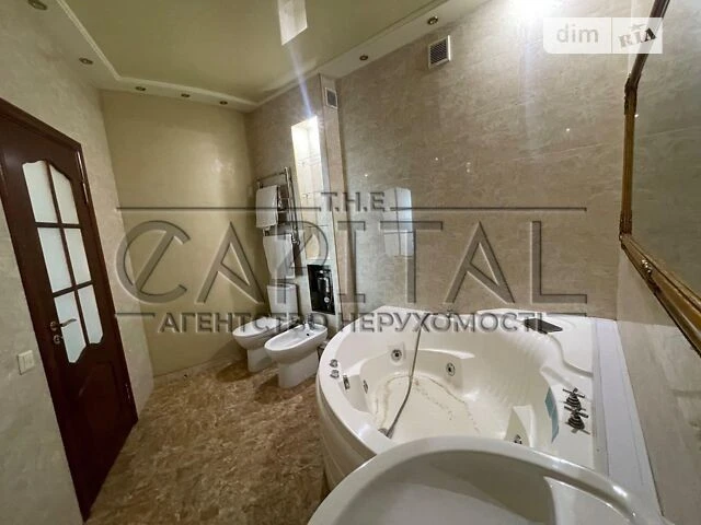 Sale of 3-room apartment 115 sq. m on Volodymyr Ivasyuk Ave. 24