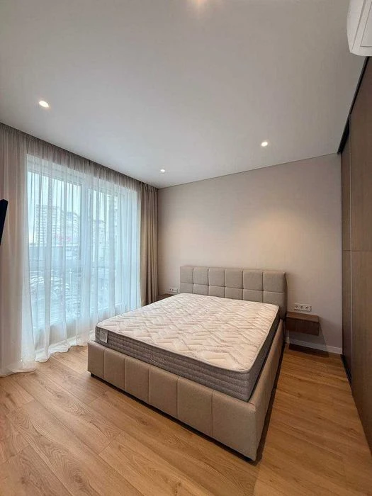 I am selling a 3-room apartment in the Grani residential complex.