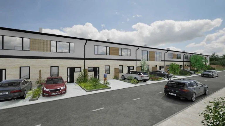 Townhouse with private yard and parking space | Real Estate