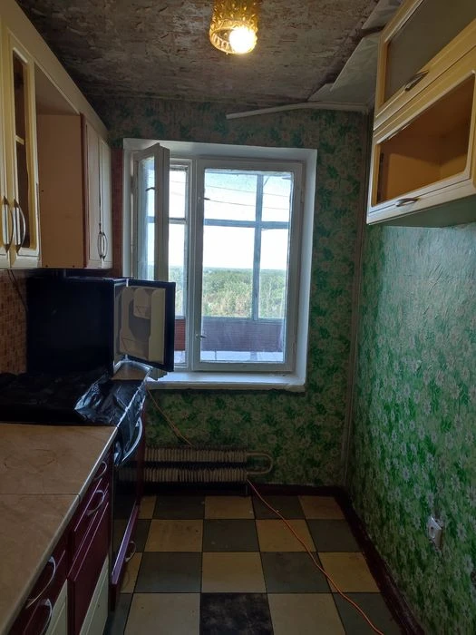Продам 1 кв-ру на Красном Камне. Прет