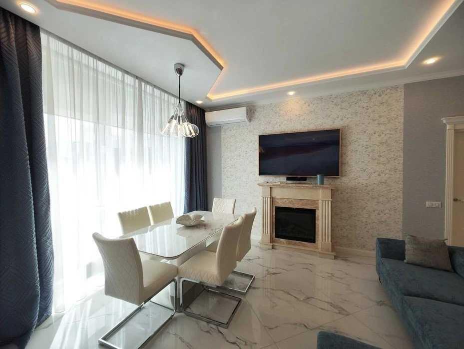 For sale 4-room apartment 150 m2 in the residential complex Avtograf Zhmachenko 28 from the city