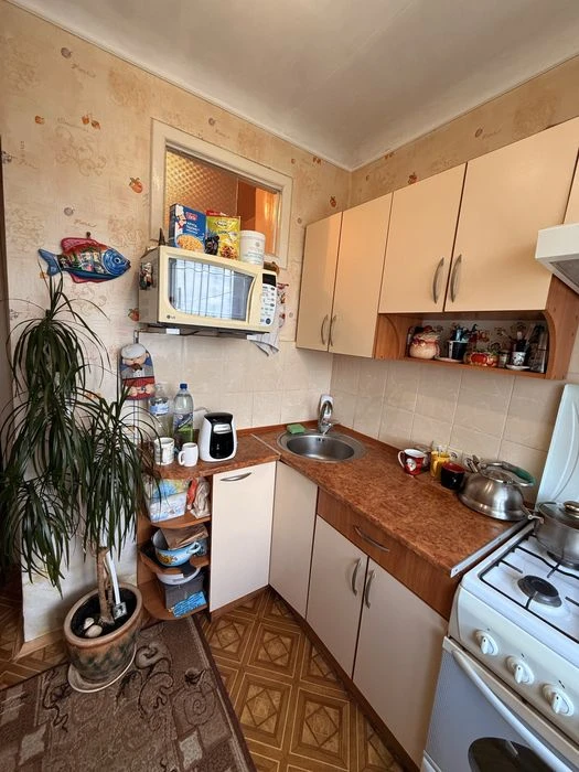 Продам 2х ком квартиру в кирпичном доме!