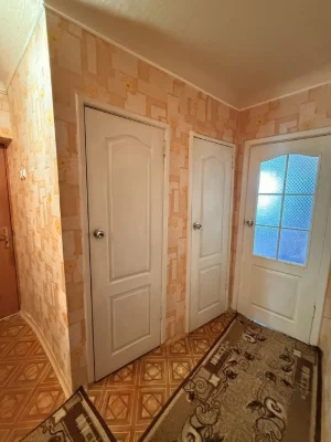 Продам 2х ком квартиру в кирпичном доме!