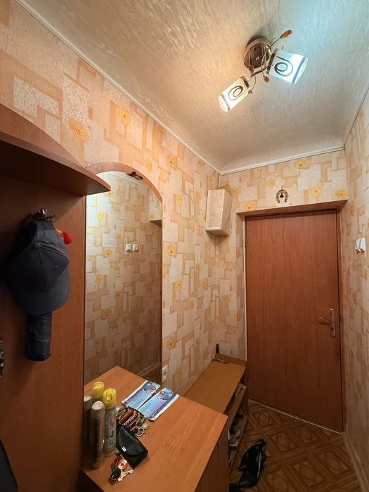 Продам 2х ком квартиру в кирпичном доме!