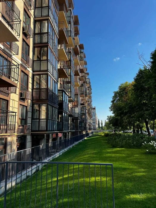 Urgent! 2-room apartment for sale in the Crystal Springs residential complex