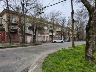 Продаж 3-кімнатної СТАЛІНКИ в цегляному будинку 66 кв.м.