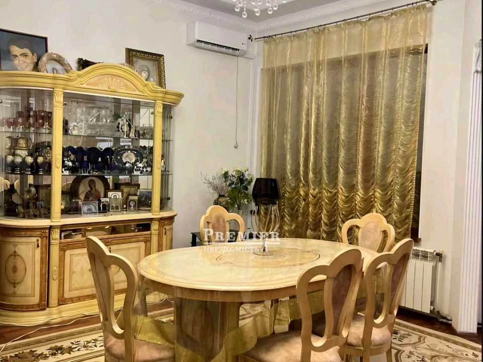 Дом. Одесса, Серогодского ул.