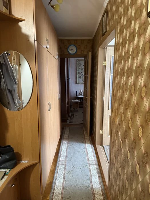 Продается 2-х комнатная квартира в высотке, Приморский райо.