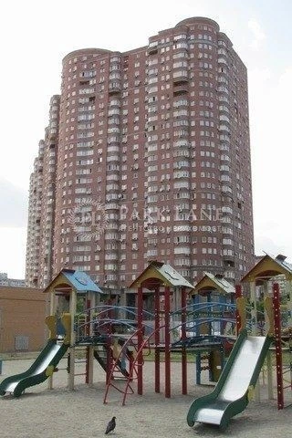 Akhmatova, Grigorenko, Exclusive penthouse 176 m2, near the metro