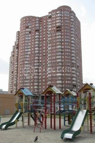 Akhmatova, Grigorenko, Exclusive penthouse 176 m2, near the metro