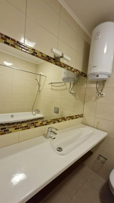 Трехкомнатная квартира НА ТОПОЛЕВА 101 м2 + КЛАДОВАЯ 101 м2