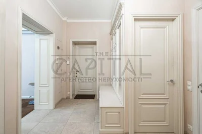 Sale of 3-room apartment with renovation Instytutska Center Pechersk