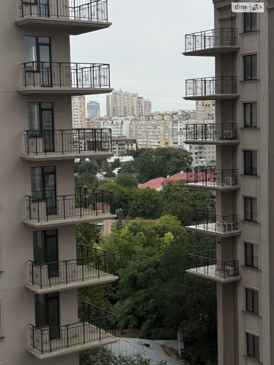 Продажа квартир Приморский.