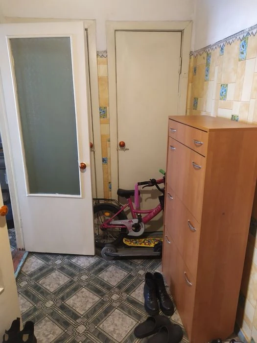 Продам 1 кімнатну квартиру(Гортоп)