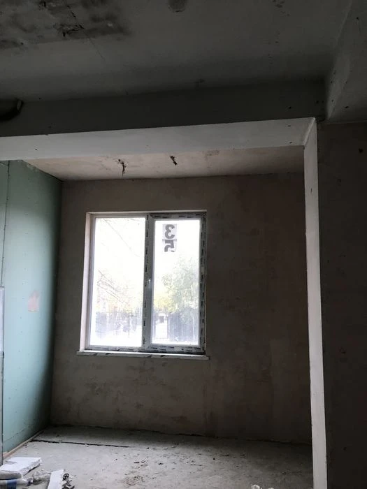 Продам однокомнатную на Дегтярева.