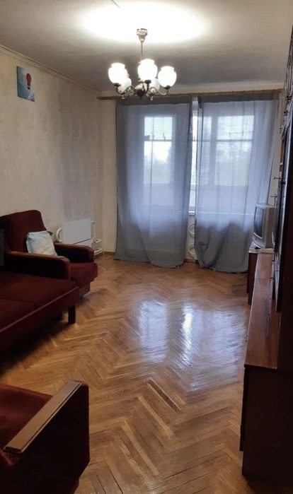 For sale 3-room apartment Saltovka Yuvileyny Ave./Shyronintsev Ave.