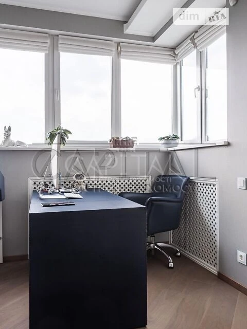 Sale of 4-room apartment 161 sq. m. on Andriy Verkhoglyada St. 3 • I