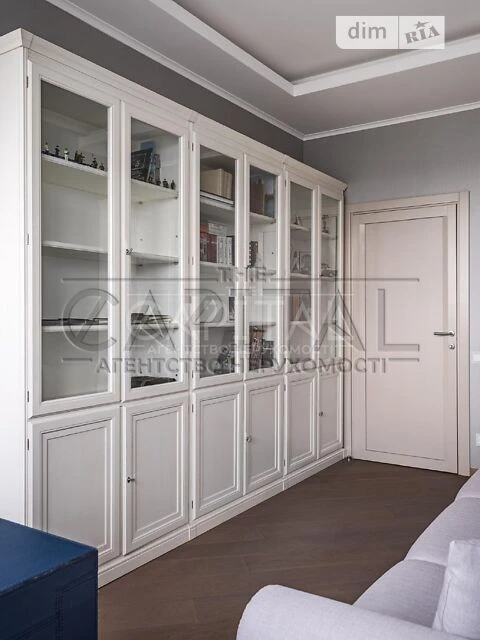 Sale of 4-room apartment 161 sq. m. on Andriy Verkhoglyada St. 3 • I