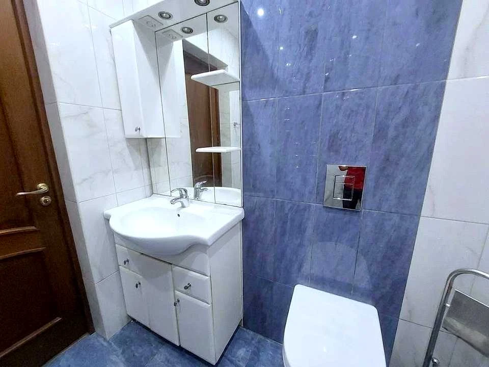 Квартира. Одесса, Бугаевская ул., (Дом 11)