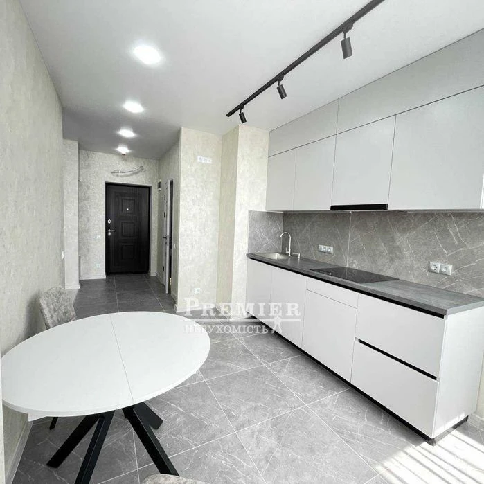 1-room apartment of 39 m² in the Bulvar Acacia residential complex / Mebe Renovation