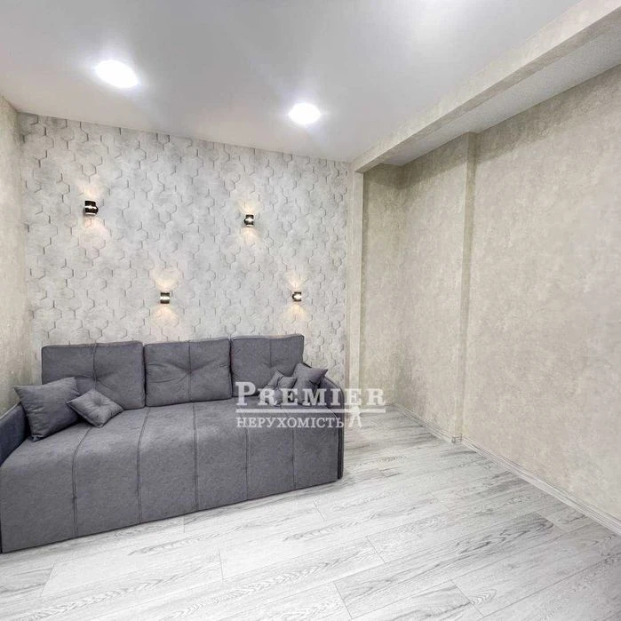 1-room apartment of 39 m² in the Bulvar Acacia residential complex / Mebe Renovation