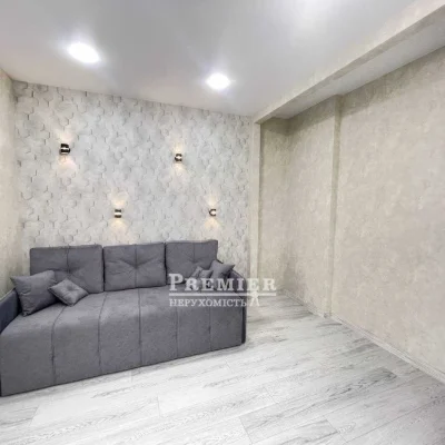 1-room apartment of 39 m² in the Bulvar Acacia residential complex / Mebe Renovation