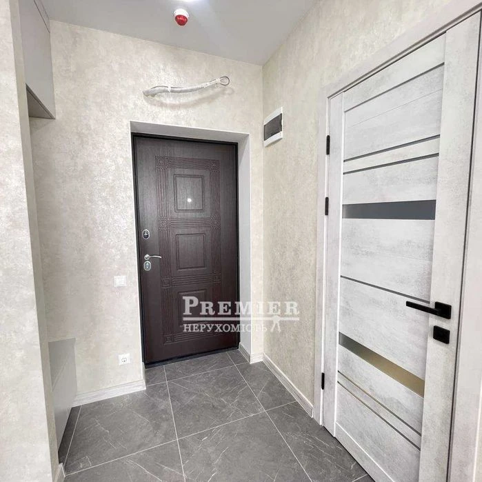 1-room apartment of 39 m² in the Bulvar Acacia residential complex / Mebe Renovation