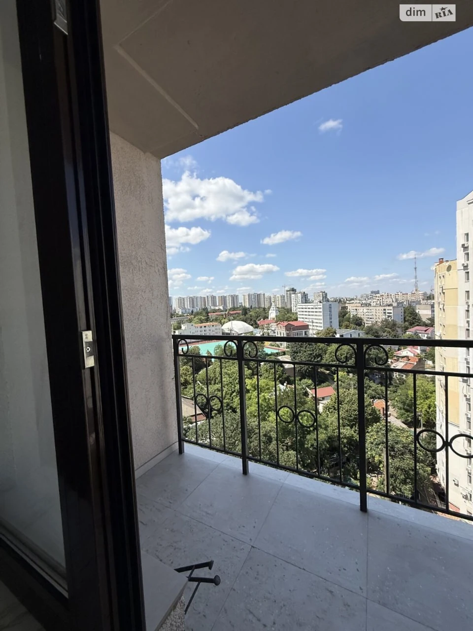 Продажа квартир Приморский.
