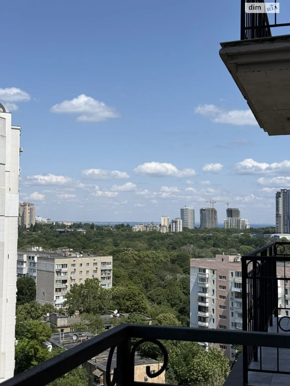 Продажа квартир Приморский.