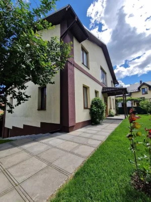 Sale of a spacious 2-storey house in the Old Town