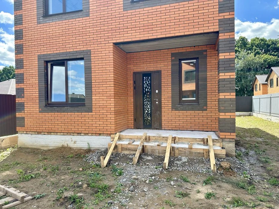 For sale House 125 sq.m. 4 rooms 5 acres from the Developer