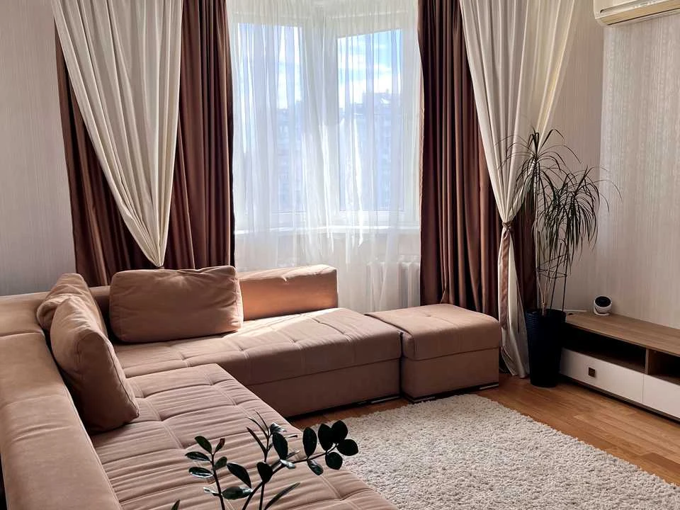 Apartment. Kyiv, Petra Hryhorenka Avenue.