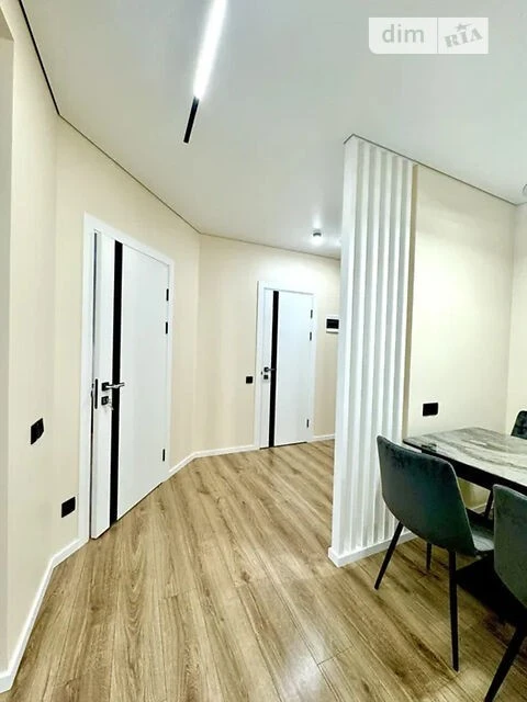 For sale 1 room (2 rooms euro) apartment 41m2. Residential complex Nova Angliya metro station Vas