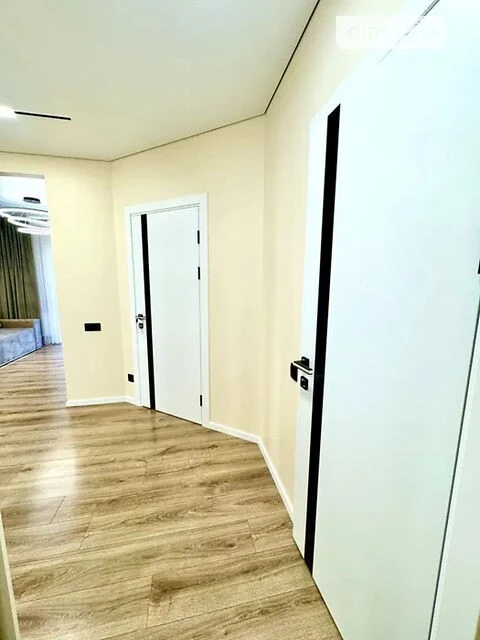 For sale 1 room (2 rooms euro) apartment 41m2. Residential complex Nova Angliya metro station Vas