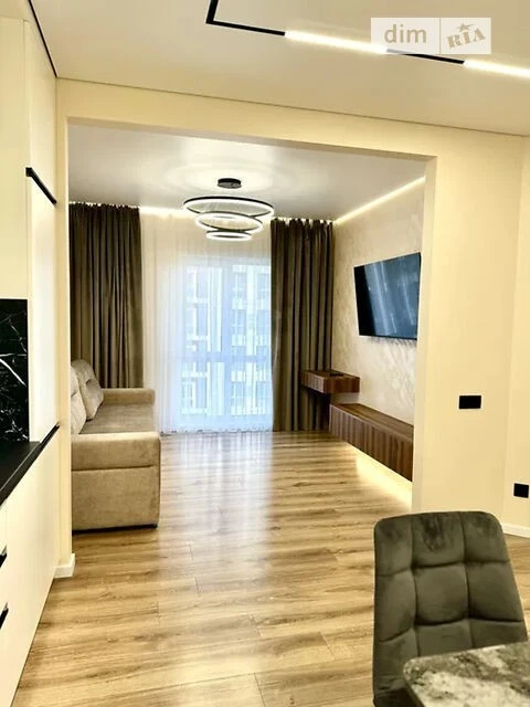 For sale 1 room (2 rooms euro) apartment 41m2. Residential complex Nova Angliya metro station Vas